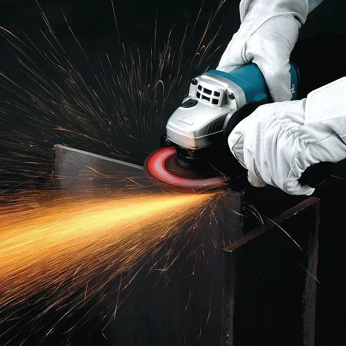Makita Grinder Machine 115mm (4-1/2 inch), Slide Switch, 840W, 2.0kg 9557HNG