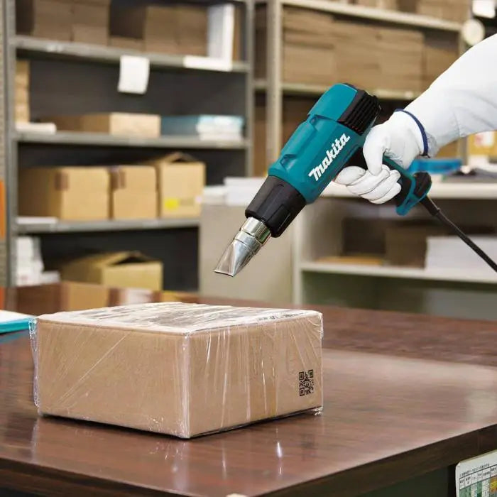 Makita Heat Gun / Hot Air Gun, Temperature 50-650°C, Air Flow 280~500L/min, 2000W, 0.73kg HG6530